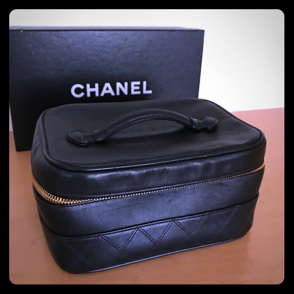 Beautiful Authentic lambskin Chanel Train Case